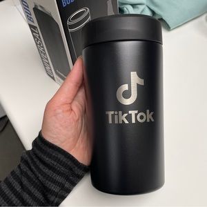 NWT TikTok frostbuddy can cooler new in box